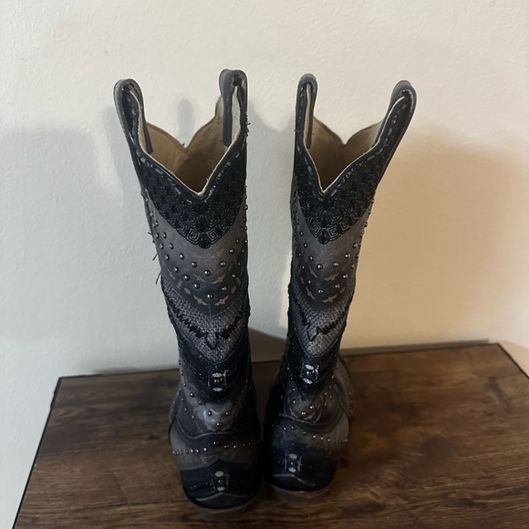 Women’s Corral Western Boots - Picture 3 of 4